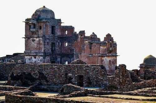 Chittor Fort remains