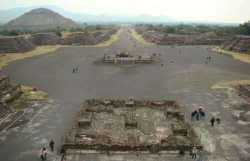 Teotihuacan Pyramids pic