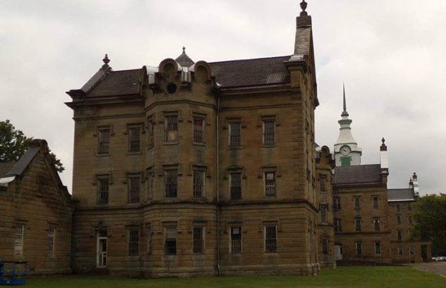 A Ghost Adventures Trans Allegheny Lunatic Asylum Haunted House