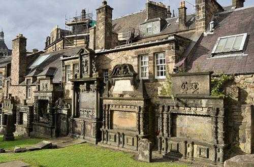 Greyfriars-Kirkyard-pic