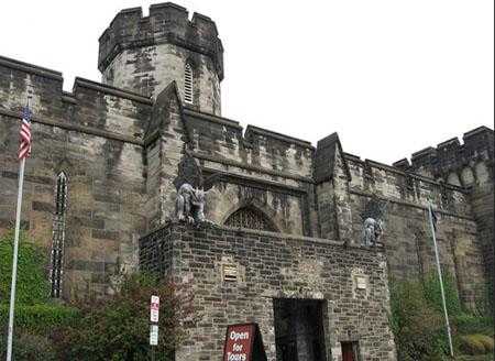 Eastern-State-Penitentiary-photos