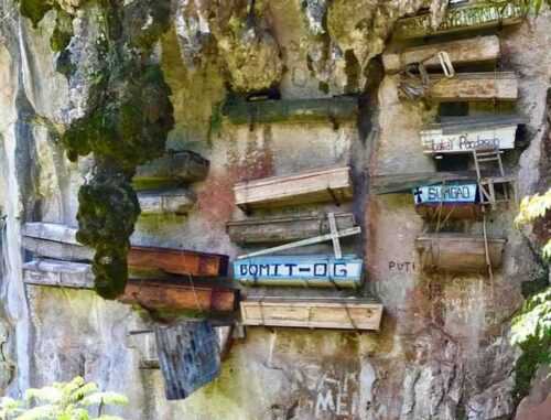 Hanging-Coffins-of-Sagada