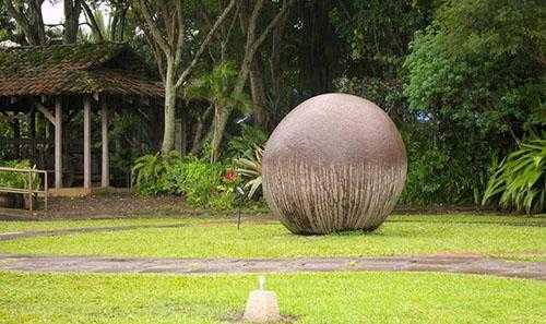 Stone-Spheres-Costa-Rica-pix