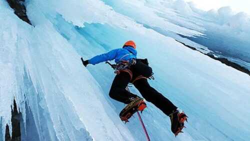 adventure-places-in-canada-Ice-climbing-Tower