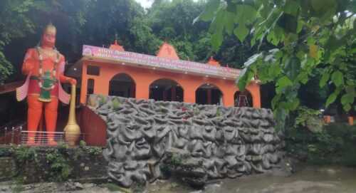 Tapkeshwar Places to visit inDehradun 