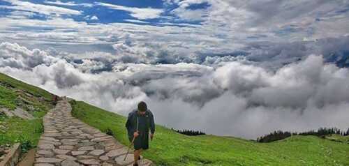 Chopta Chandrashila Trekking path