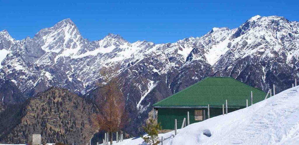 best places to visit in june - Auli, Uttarakhand