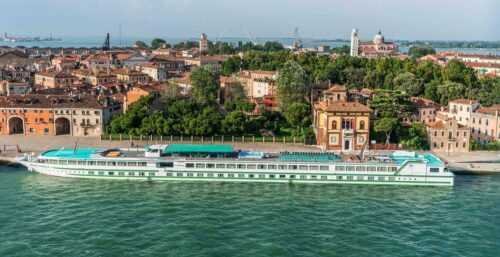 Amazing River Cruises in India
