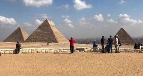pyramids of Giza history