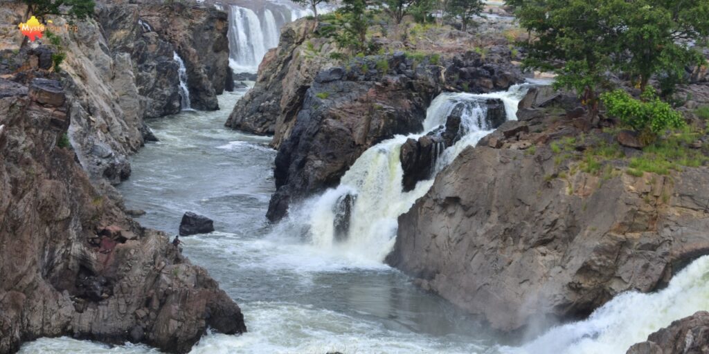 Hogenakkal Falls 